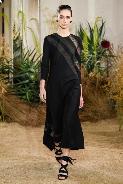 Look 44